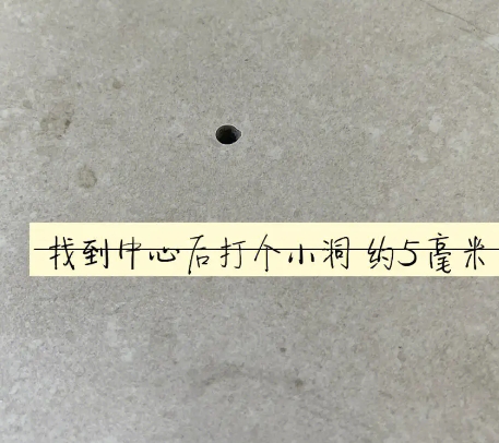 东山瓷砖空鼓维修公司专业解答在瓷砖铺贴过程中，如果砂料搅拌不均匀，将会带来以下问题